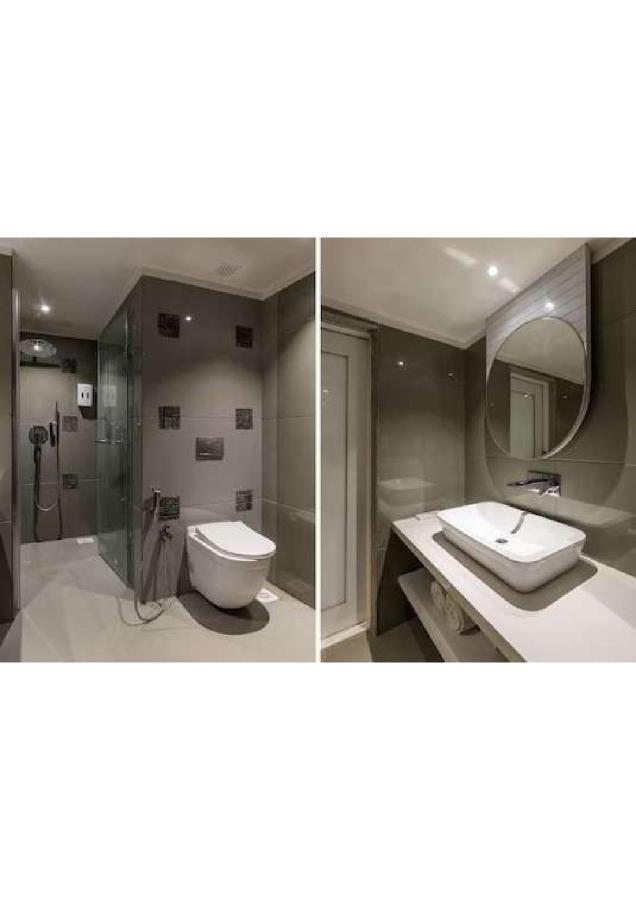 Hotel Shivay President 우자인 외부 사진